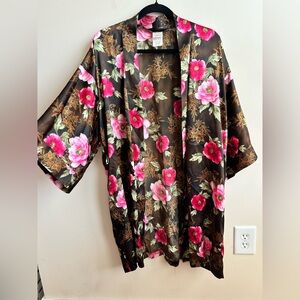 Sophia by Delicates Women’s Brown and Pink Floral Kimono Robe M